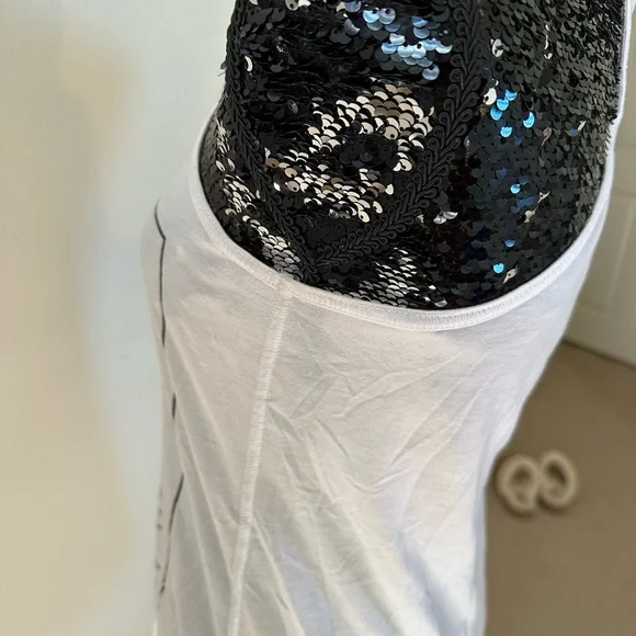 🍍 Chi Omega Racerback Tank - Picture 3 of 5